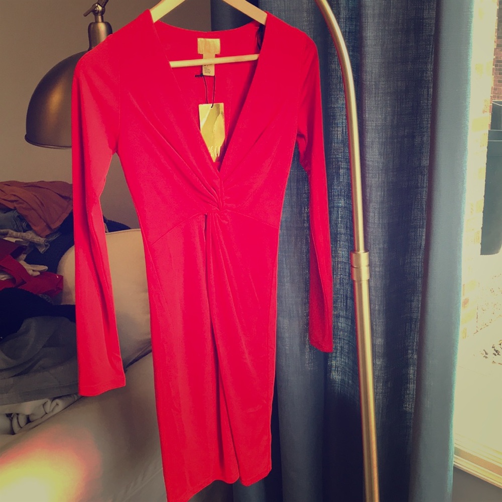 NWT red dress stunner